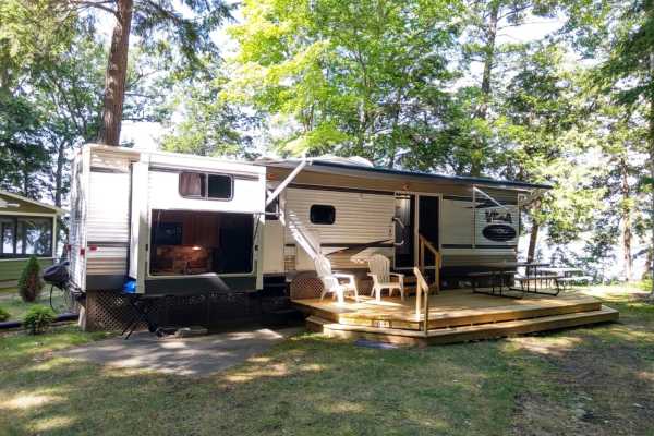 Lakefront! Twin birch resort – the loon