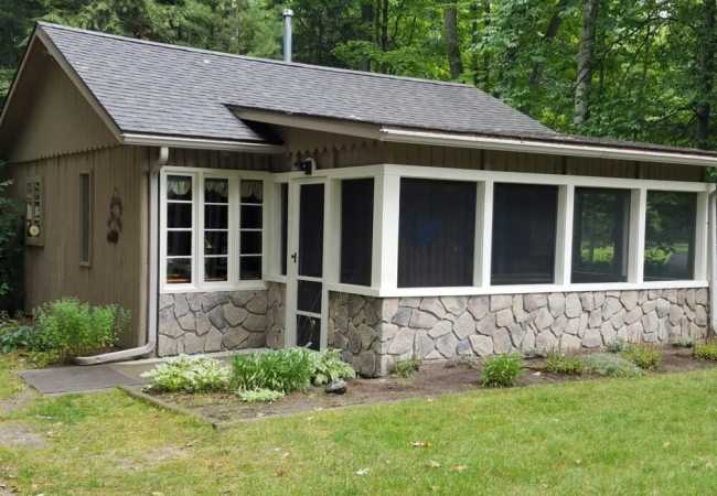 Lake access! Twin birch resort – the brown bear