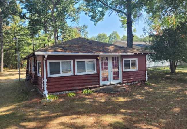 New! Chappy’s cabin – cute and comfy!