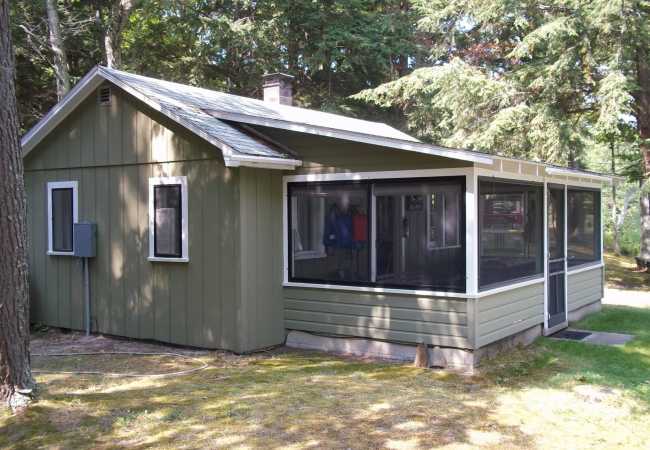 Lakefront!  Twin Birch Resort – The Green Laker