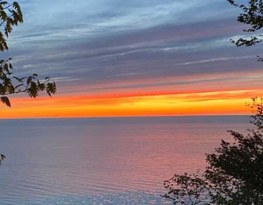 Homes on lake michigan
