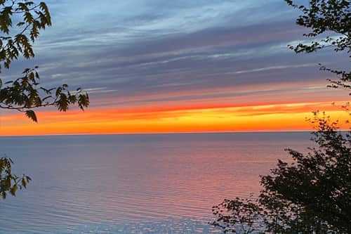 Homes on lake michigan