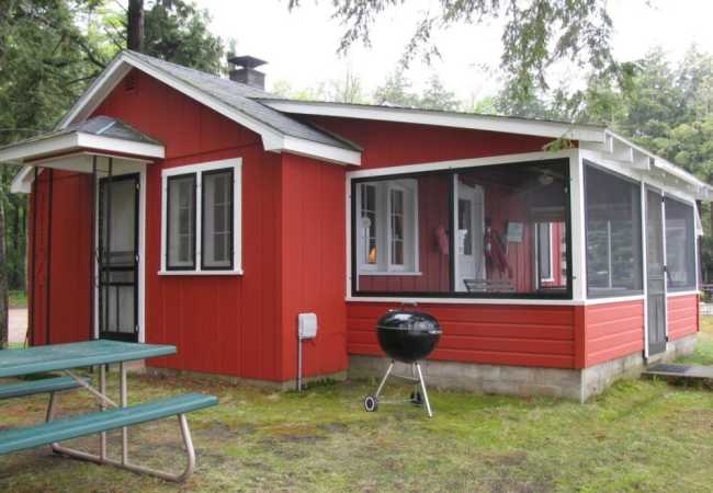 Lakefront! Twin birch resort – the red laker