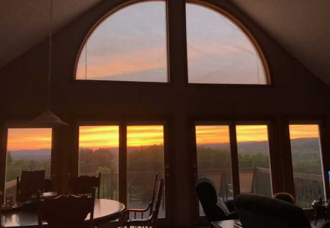 The hilltop retreat – peaceful with great views!